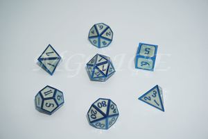 Metal 3D style dice set : Ivory glitter with blue rim