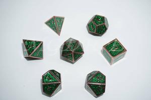 Metal 3D style dice set : Green glitter with copper rim